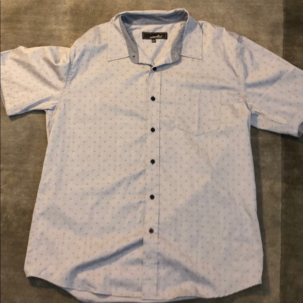 Men’s collared dress shirt
